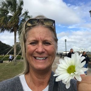 Meet your Posher Ambassador, Carol